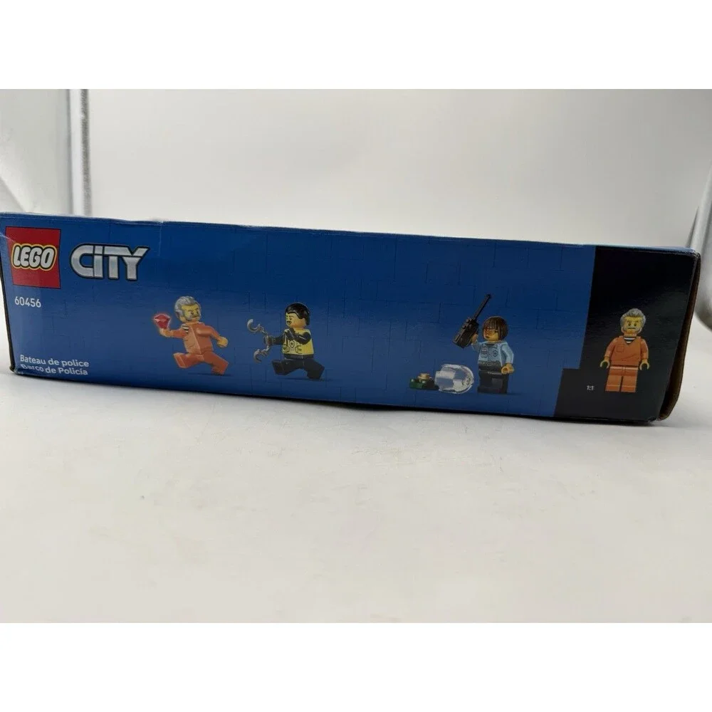 LEGO City Police Boat Chase Building Toy (60456) 264 Pieces 3 Minifigs + Shark